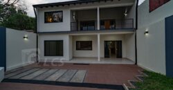 A0210 ALQUILO CASA EN LAMBARÉ, BARRIO KENNEDY