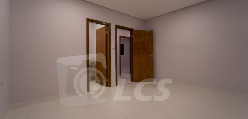 0235 DÚPLEX A ESTRENAR EN LAMBARÉ, ZONA YACHT Y GOLF CLUB