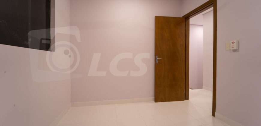 0235 DÚPLEX A ESTRENAR EN LAMBARÉ, ZONA YACHT Y GOLF CLUB