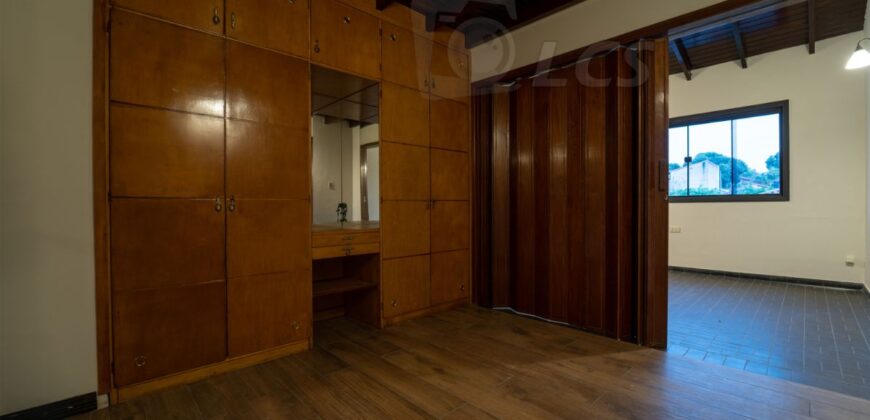 A0210 ALQUILO CASA EN LAMBARÉ, BARRIO KENNEDY