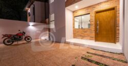 0235 DÚPLEX A ESTRENAR EN LAMBARÉ, ZONA YACHT Y GOLF CLUB