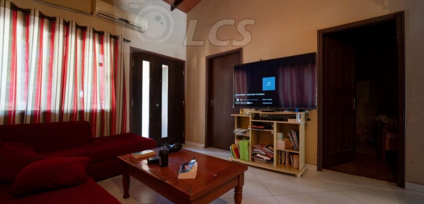 0240 CASA EN LAMBARE, ZONA CARRETERA DE LÓPEZ