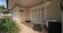 0174 RESIDENCIA EN BARRIO RECOLETA, ZONA AVDA. CHOFERES DEL CHACO