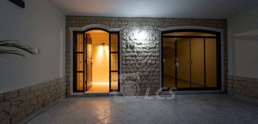 A0210 ALQUILO CASA EN LAMBARÉ, BARRIO KENNEDY