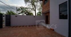 0235 DÚPLEX A ESTRENAR EN LAMBARÉ, ZONA YACHT Y GOLF CLUB