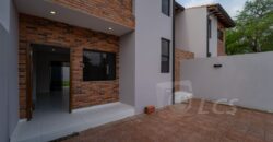 0235 DÚPLEX A ESTRENAR EN LAMBARÉ, ZONA YACHT Y GOLF CLUB