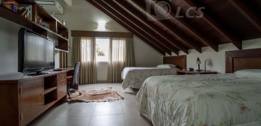 0232 RESIDENCIA EN LAMBARÉ, ZONA YACHT Y GOLF CLUB