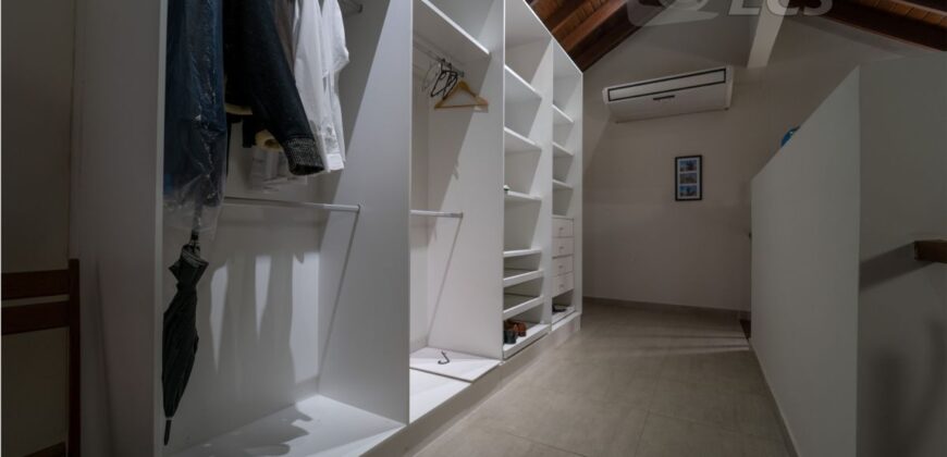 0232 RESIDENCIA EN LAMBARÉ, ZONA YACHT Y GOLF CLUB