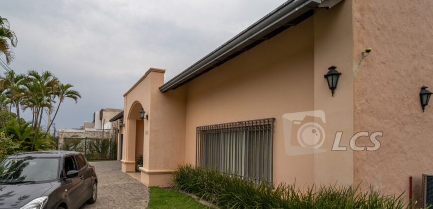 0232 RESIDENCIA EN LAMBARÉ, ZONA YACHT Y GOLF CLUB