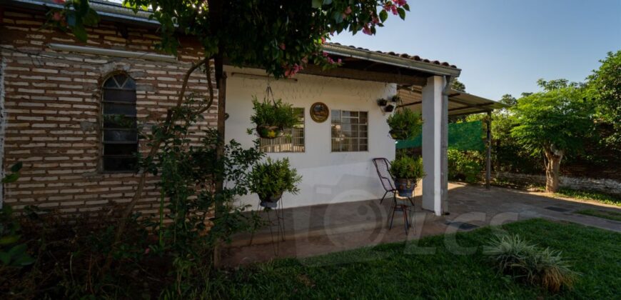 0242 CASA EN LAMBARÉ, BARRIO VALLE APU´A