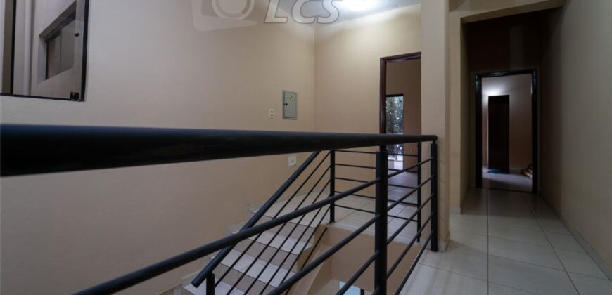 A0204 ALQUILO DUPLEX EN BARRIO HERRERA, ZONA AVDA. MADAME LYNCH