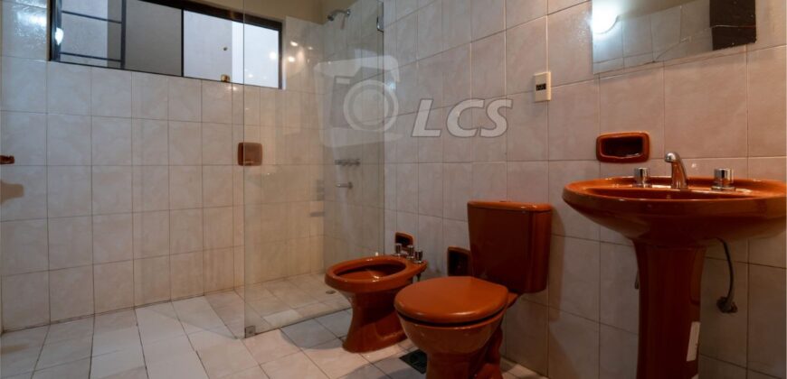 A0204 ALQUILO DUPLEX EN BARRIO HERRERA, ZONA AVDA. MADAME LYNCH