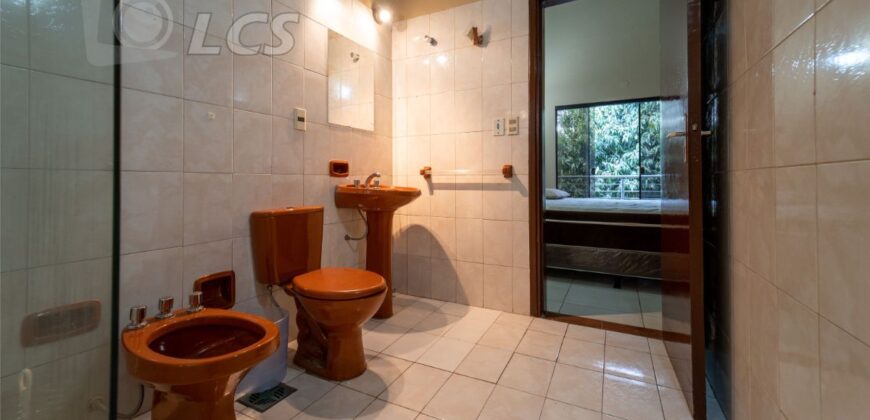 A0204 ALQUILO DUPLEX EN BARRIO HERRERA, ZONA AVDA. MADAME LYNCH