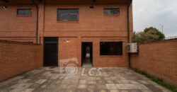 A0204 ALQUILO DUPLEX EN BARRIO HERRERA, ZONA AVDA. MADAME LYNCH