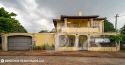 0247 CASA EN LAMBARÉ, BARRIO SAN ISIDRO