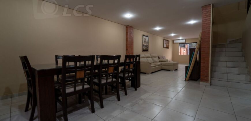 A0204 ALQUILO DUPLEX EN BARRIO HERRERA, ZONA AVDA. MADAME LYNCH
