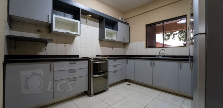 A0204 ALQUILO DUPLEX EN BARRIO HERRERA, ZONA AVDA. MADAME LYNCH