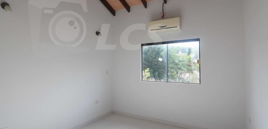 A0031 ALQUILO DÚPLEX EN BARRIO SANTA LIBRADA, ZONA AVENIDA PERÓN