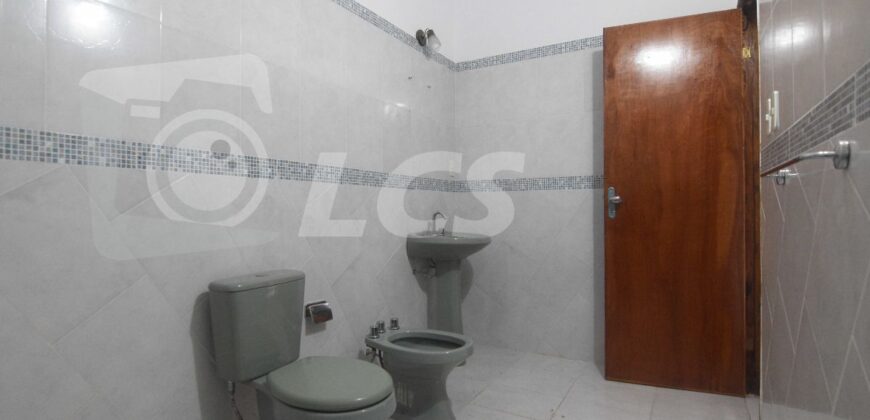 A0031 ALQUILO DÚPLEX EN BARRIO SANTA LIBRADA, ZONA AVENIDA PERÓN