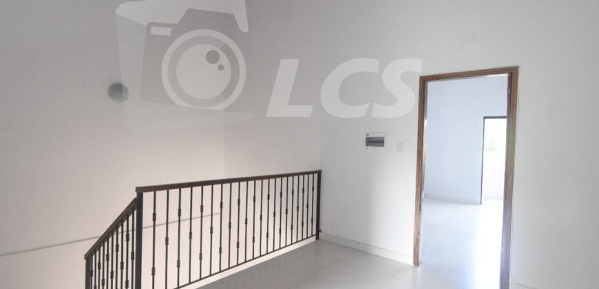 A0031 ALQUILO DÚPLEX EN BARRIO SANTA LIBRADA, ZONA AVENIDA PERÓN