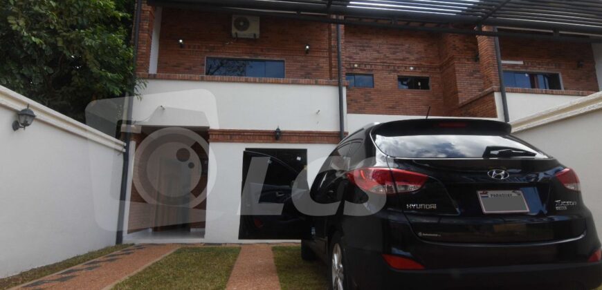 A0031 ALQUILO DÚPLEX EN BARRIO SANTA LIBRADA, ZONA AVENIDA PERÓN