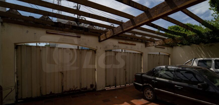 0261 TERRENO EN BARRIO VILLA MORRA, ZONA SANTÍSIMO SACRAMENTO