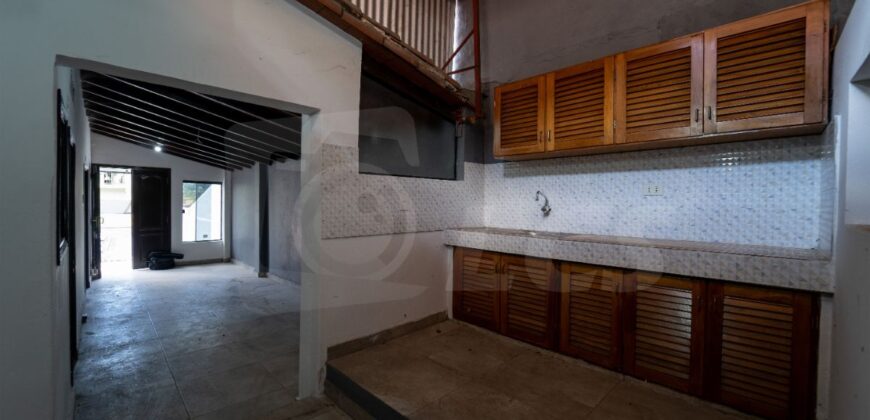 A0247 ALQUILO CASA EN BARRIO CIUDAD NUEVA, ZONA MERCADO 4