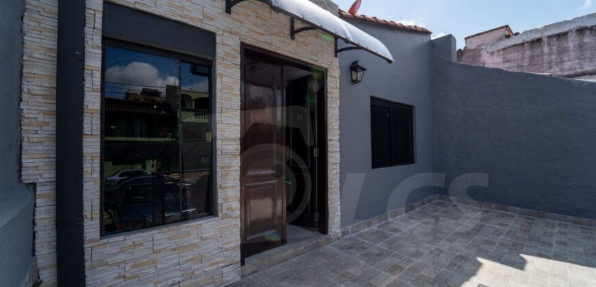 A0247 ALQUILO CASA EN BARRIO CIUDAD NUEVA, ZONA MERCADO 4