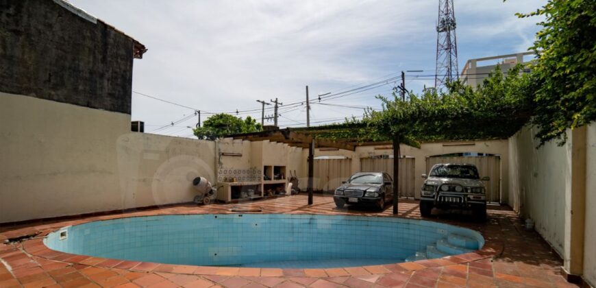 0261 TERRENO EN BARRIO VILLA MORRA, ZONA SANTÍSIMO SACRAMENTO
