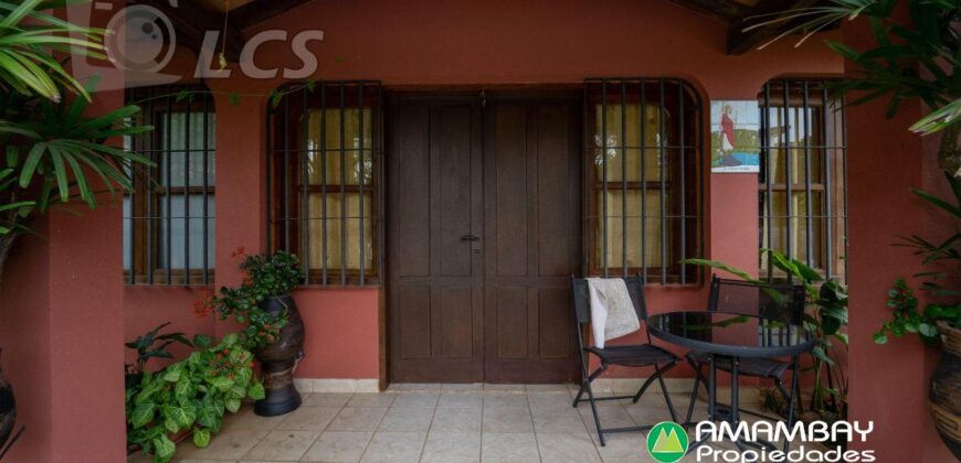 A0245 ALQUILO RESIDENCIA EN BARRIO MBURICAO, ZONA CLUB CENTENARIO