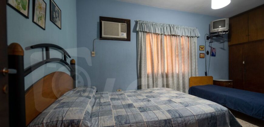 0262 CASA EN BARRIO SAN PABLO, A 1 CUADRA DEL SHOPPING MULTIPLAZA