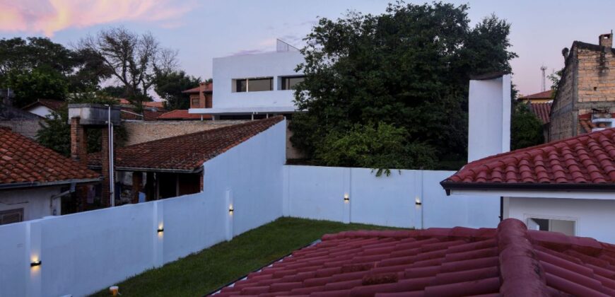 A0004 ALQUILO CASA EN BARRIO ITA ENRAMADA, ZONA AVDA. PERÓN