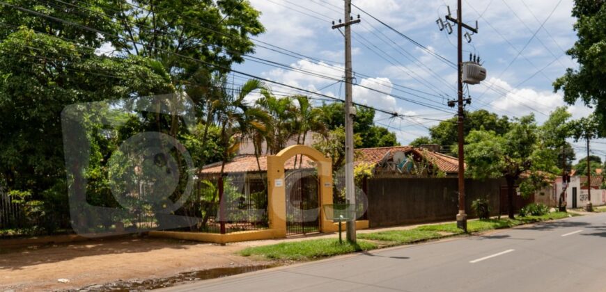 0266 CASA EN BARRIO VILLA AURELIA, ZONA AVDA. BOGGIANI