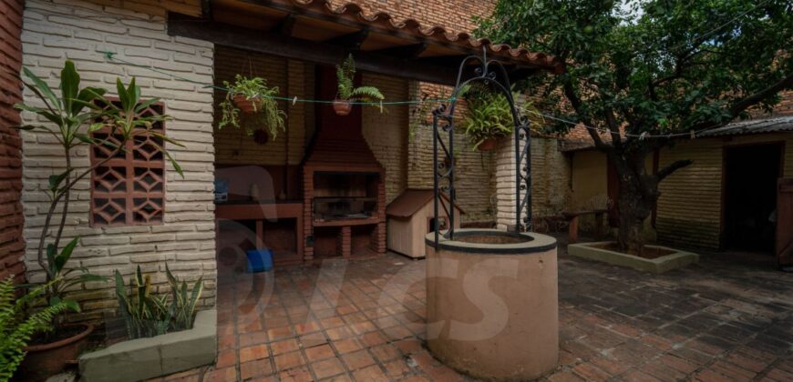 0262 CASA EN BARRIO SAN PABLO, A 1 CUADRA DEL SHOPPING MULTIPLAZA