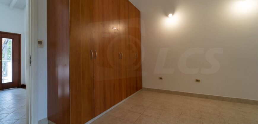 A0005 ALQUILO CASA EN BARRIO MCAL. ESTIGARRIBIA, ZONA AVDA. BOGGIANI