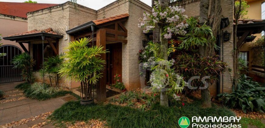 A0245 ALQUILO RESIDENCIA EN BARRIO MBURICAO, ZONA CLUB CENTENARIO