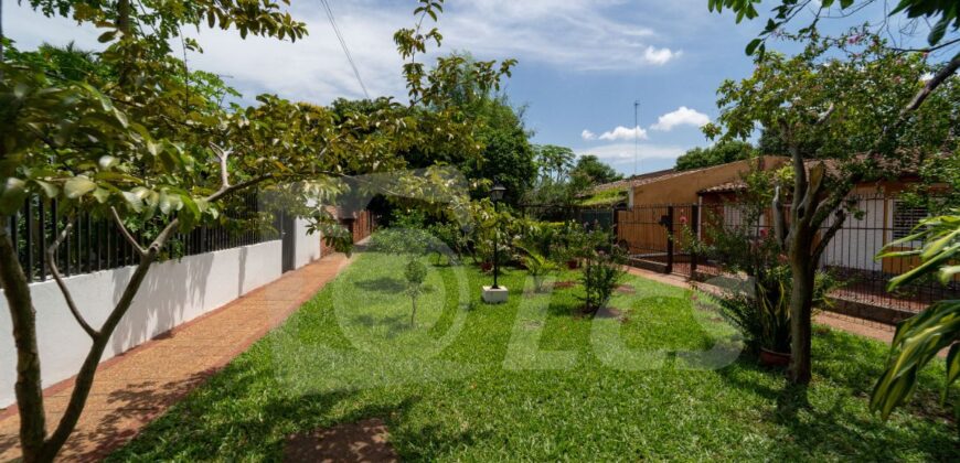 0266 CASA EN BARRIO VILLA AURELIA, ZONA AVDA. BOGGIANI