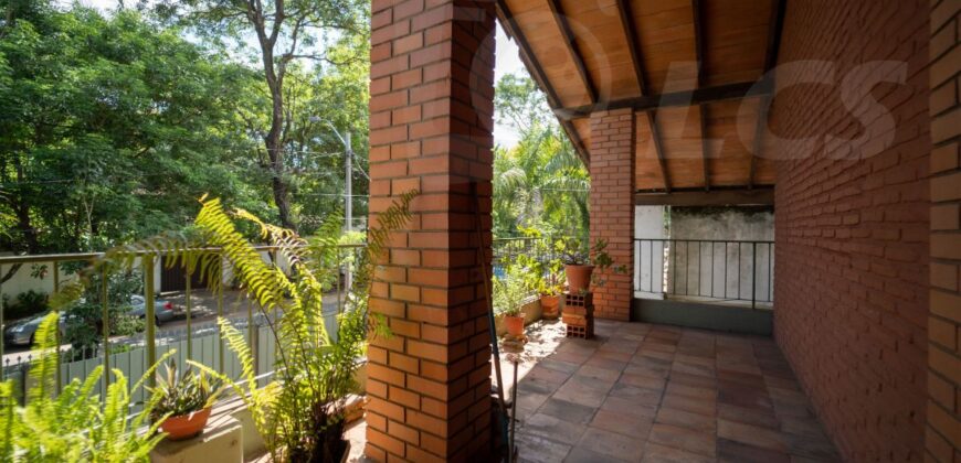 0262 CASA EN BARRIO SAN PABLO, A 1 CUADRA DEL SHOPPING MULTIPLAZA