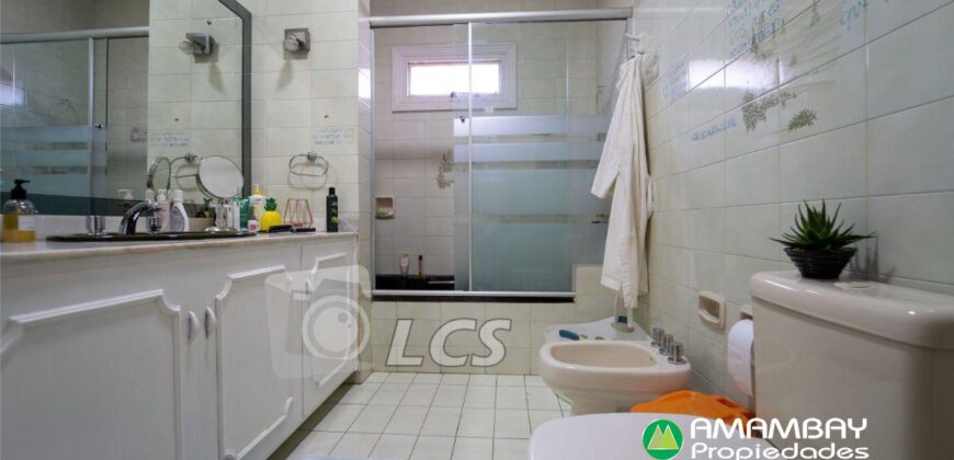 A0246 ALQUILO RESIDENCIA EN BARRIO RECOLETA, ZONA AVDA. CHOFERES DEL CHACO