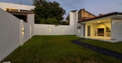 A0004 ALQUILO CASA EN BARRIO ITA ENRAMADA, ZONA AVDA. PERÓN