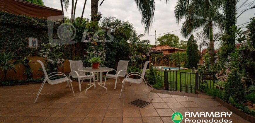 A0245 ALQUILO RESIDENCIA EN BARRIO MBURICAO, ZONA CLUB CENTENARIO