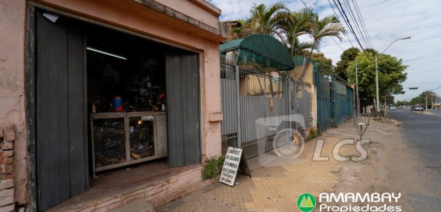 0175 CASA EN BARRIO PETTIROSSI, SOBRE AVDA. FÉLIX BOGADO