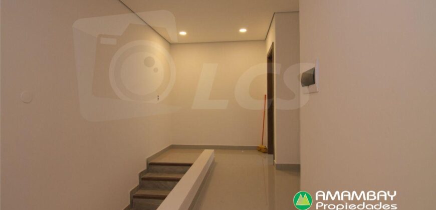 0762 DÚPLEX EN BARRIO SANTA LIBRADA, ZONA AVDA. PERÓN
