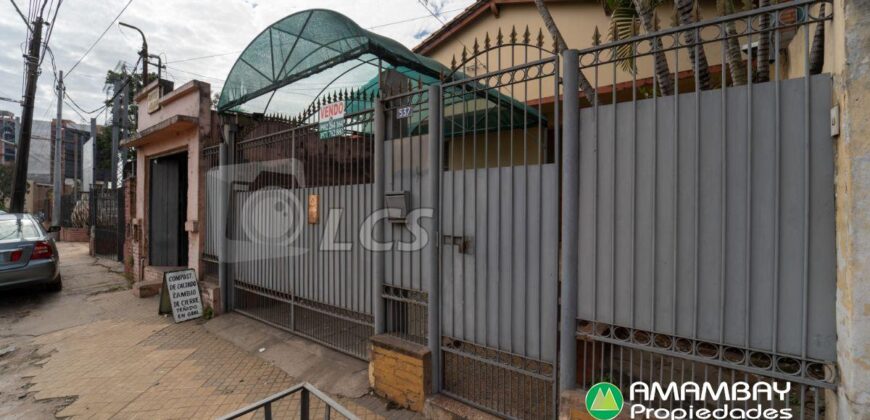 0175 CASA EN BARRIO PETTIROSSI, SOBRE AVDA. FÉLIX BOGADO
