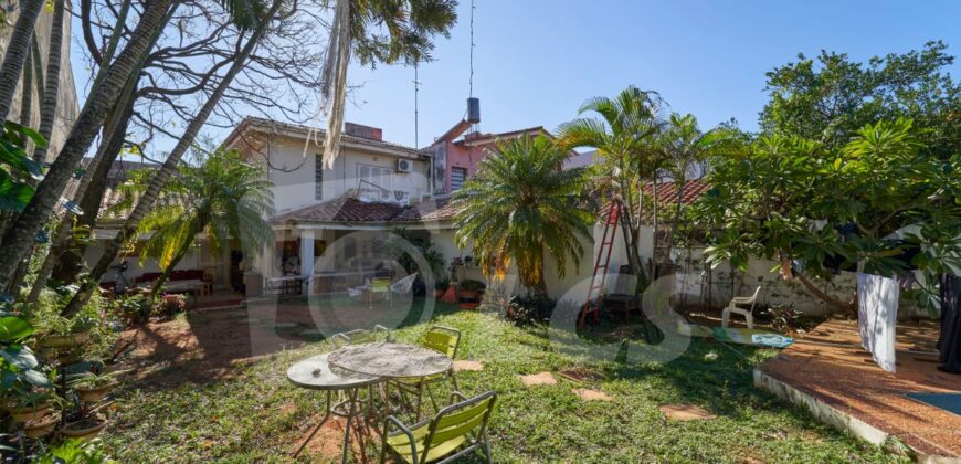 0002 CASA EN BARRIO YKUA SATI, ZONA AVDA. SANTA TERESA