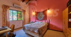 0281 RESIDENCIA EN BARRIO TEMBETARY, ZONA AVDA. CHOFERES DEL CHACO