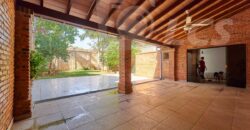 0281 RESIDENCIA EN BARRIO TEMBETARY, ZONA AVDA. CHOFERES DEL CHACO