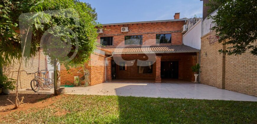 0281 RESIDENCIA EN BARRIO TEMBETARY, ZONA AVDA. CHOFERES DEL CHACO