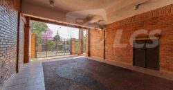 0281 RESIDENCIA EN BARRIO TEMBETARY, ZONA AVDA. CHOFERES DEL CHACO