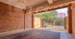 0281 RESIDENCIA EN BARRIO TEMBETARY, ZONA AVDA. CHOFERES DEL CHACO